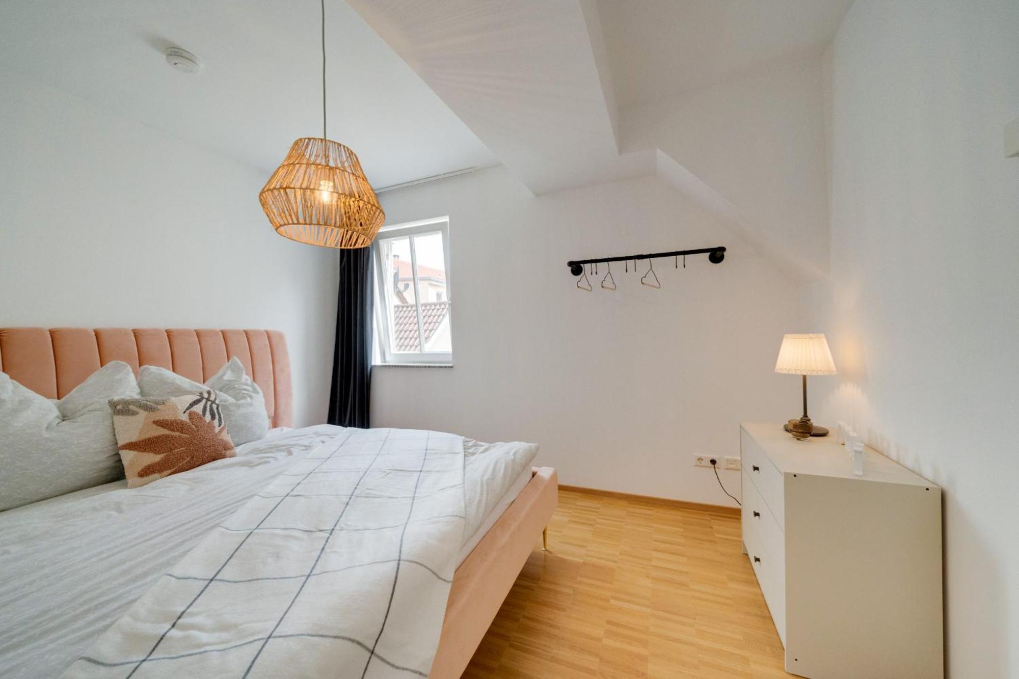 Altstadt Apartment 2 Zimmer Am Weibermarkt Reutlingen Exterior photo